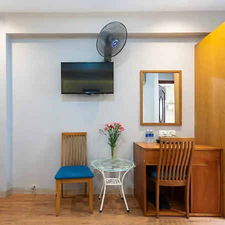 Lucky Star Hotel 266 De Tham-3